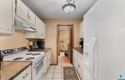 423 S Thompson Ave, Sioux Falls, SD 57103