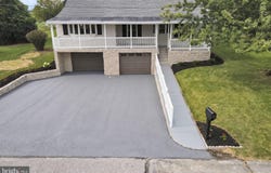 275 MANOR RD, RED LION, PA 17356