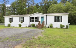 128 Kozy Corner Road, Moncks Corner, SC 29461
