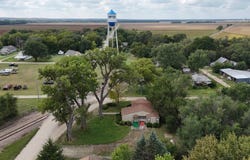 100 Sewell, Simpson, KS 67478