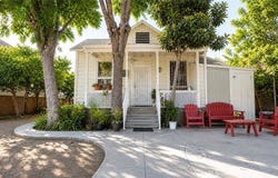 129 N Hagar, San Fernando, CA 91340