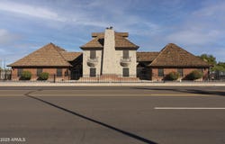 40 W BROWN Road, Mesa, AZ 85201
