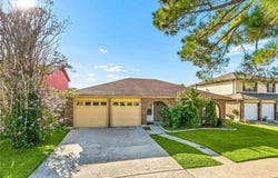 833 E KINGSWAY Drive, Gretna, LA 70056