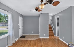 5317 SW 24th ST, Topeka, KS 66614