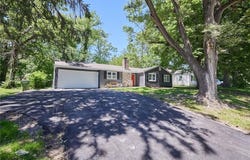 7204 Raytown Road, Raytown, MO 64133