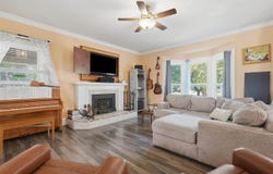 402 E Main St, Washington, IA 52353