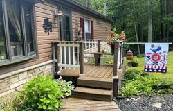 231 Traverse Road, Dingmans Ferry, PA 18328