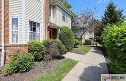 258 Pinelli Drive, Piscataway, NJ 08854