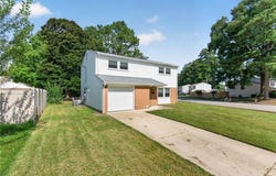208 Lowden Hunt Drive, Hampton, VA 23666