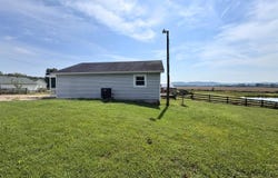 1061 New Hope Road, New Haven, KY 40051
