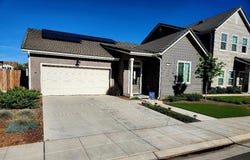 902 Atlantica Drive S, Madera, CA 93636