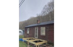 2687 Miracle Mtn. Rd, ELBERT, WV 24830