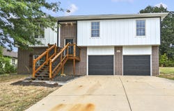 2013 E Jay Street, Ozark, MO 65721