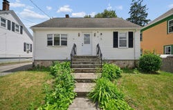 45 Bright St, Fall River, MA 02721