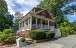 6 Hillcrest Rd, Beverly, MA 01915