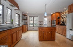 524 PUGH ROAD, WAYNE, PA 19087