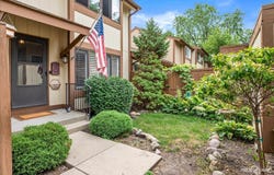659 Glacier Trail, Roselle, IL 60172