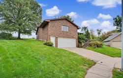 2305 Buckskin Circle, Dubuque, IA 52001