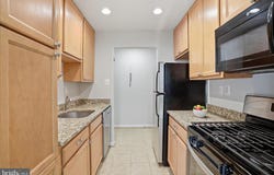 7097 SPRING GARDEN Drive, SPRINGFIELD, VA 22150
