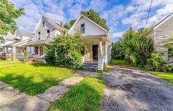 2908 Roanoke Avenue, Cleveland, OH 44109