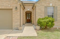 460 Waterleaf Blvd, Kyle, TX 78640