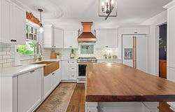 1009 Fieldstone Drive, Cecil, PA 15317