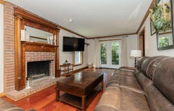 8030 Crestwood Court, Evansville, IN 47715