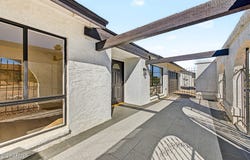 2324 E CORTEZ Street, Phoenix, AZ 85028