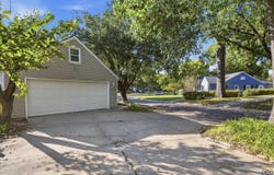 1278 SW Collins AVE, Topeka, KS 66604