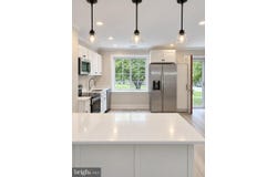 8 CARTERS ROCK, BALTIMORE, MD 21228