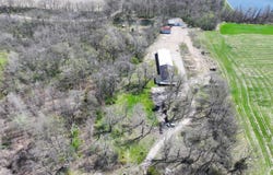 1913 Shady Ln., Fairfield, IL 62837