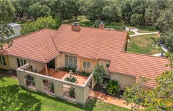 166 Post Oak Bend, Inez, TX 77968