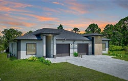 857/859 Eisenhower Boulevard, Lehigh Acres, FL 33974