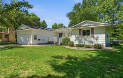 1224 S Ramsey Street, Blue Earth, MN 56013