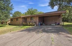 106 Highland DR, Pittsburg, TX 75686