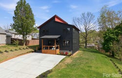 30 First Street, Canton, NC 28716