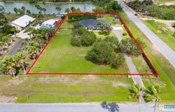 39785 Palm Dr, Bayview, TX 78566