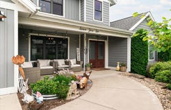 706 Derek Ln, Viroqua, WI 54665