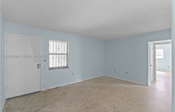 1250 W 26th Pl, Hialeah, FL 33010