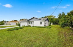 49 FRONTIER Drive, PALM COAST, FL 32137