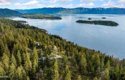 825 Winter Ridge Rd, Hope, ID 83836