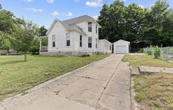505 E Center Street, Mt Vernon, MO 65712