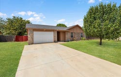 350 Ridgecrest, Saginaw, TX 76179