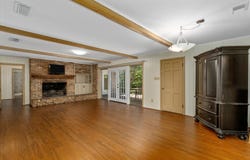 1703 N Tenth, Longview, TX 75601