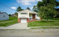 405 Cambria Ave, Windber, PA 15963