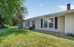 206 Hillcrest Road, Waterloo, IA 50701
