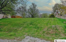 9019 Bellvue Drive, Plattsmouth, NE 68048