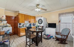 256 University Ave, Lowell, MA 01854