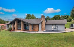383 Cate Byrd Road, Kodak, TN 37764