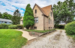 2610 Park Lane, Glenview, IL 60025
